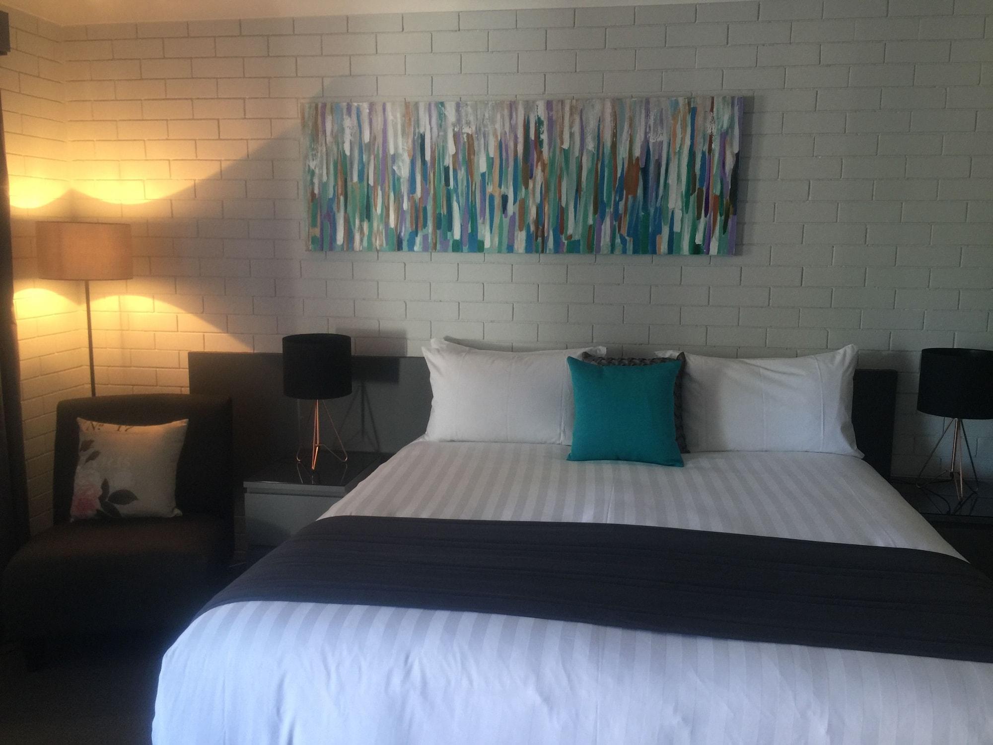 טוומבה Blue Violet Motor Inn מראה חיצוני תמונה