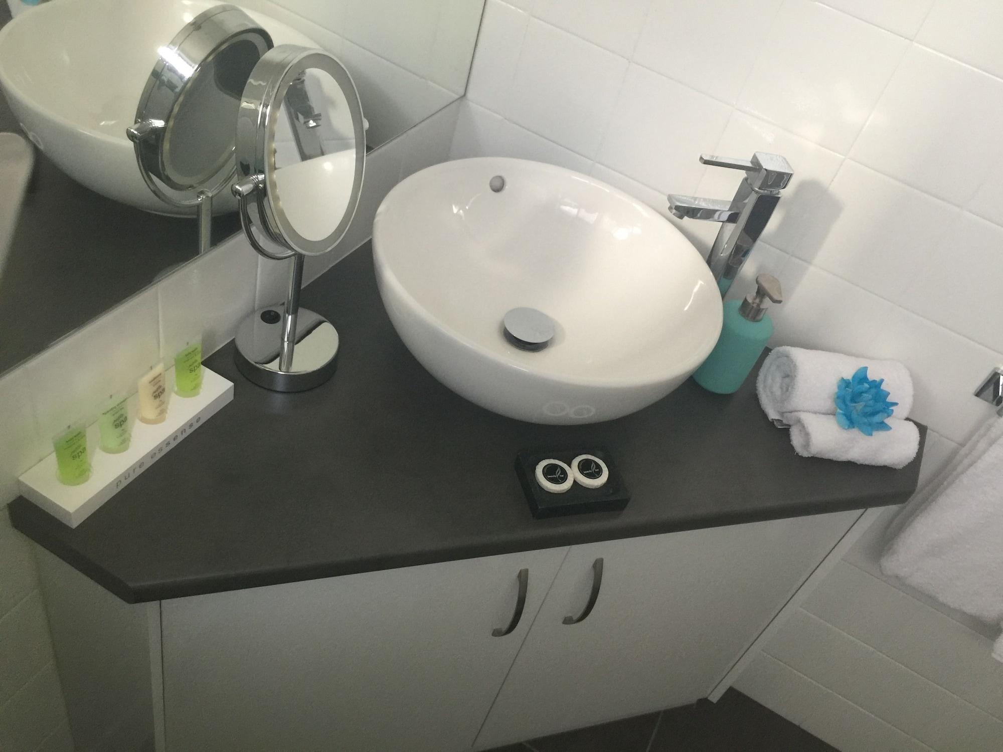 טוומבה Blue Violet Motor Inn מראה חיצוני תמונה