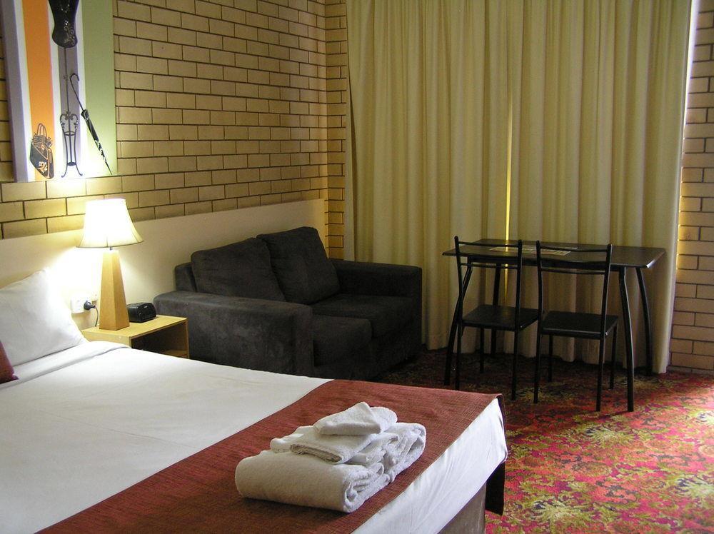טוומבה Blue Violet Motor Inn מראה חיצוני תמונה